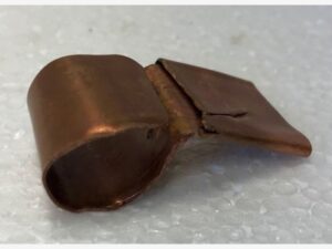 Trillerpfeife. Hergestellt aus Metall. Erstellt im Technikunterricht.