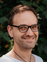 Portraet von Simon Muench, Schulsozialarbeit